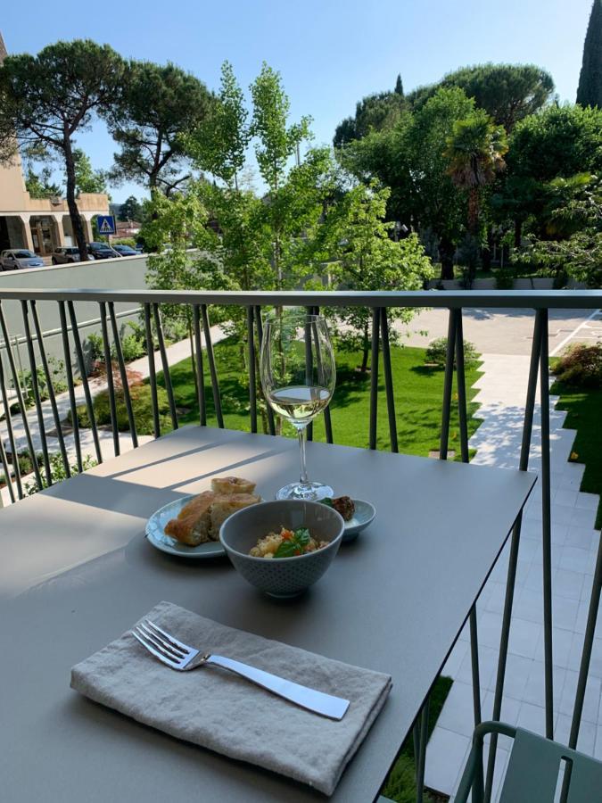 Ht Hotel Trieste Gradisca dʼIsonzo Екстериор снимка