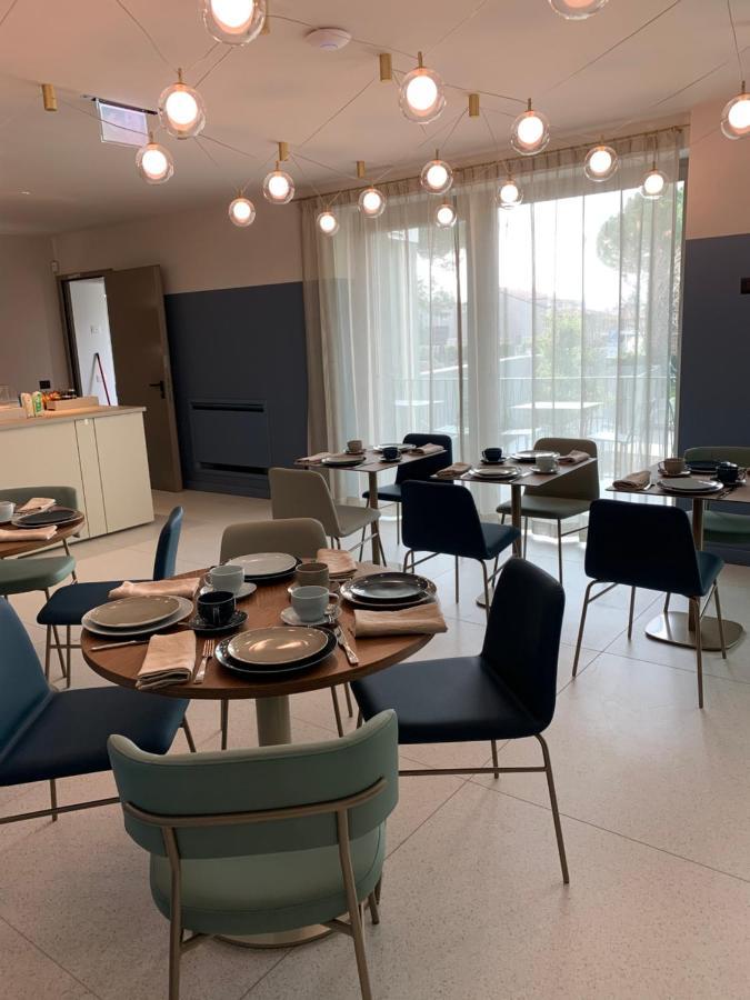 Ht Hotel Trieste Gradisca dʼIsonzo Екстериор снимка